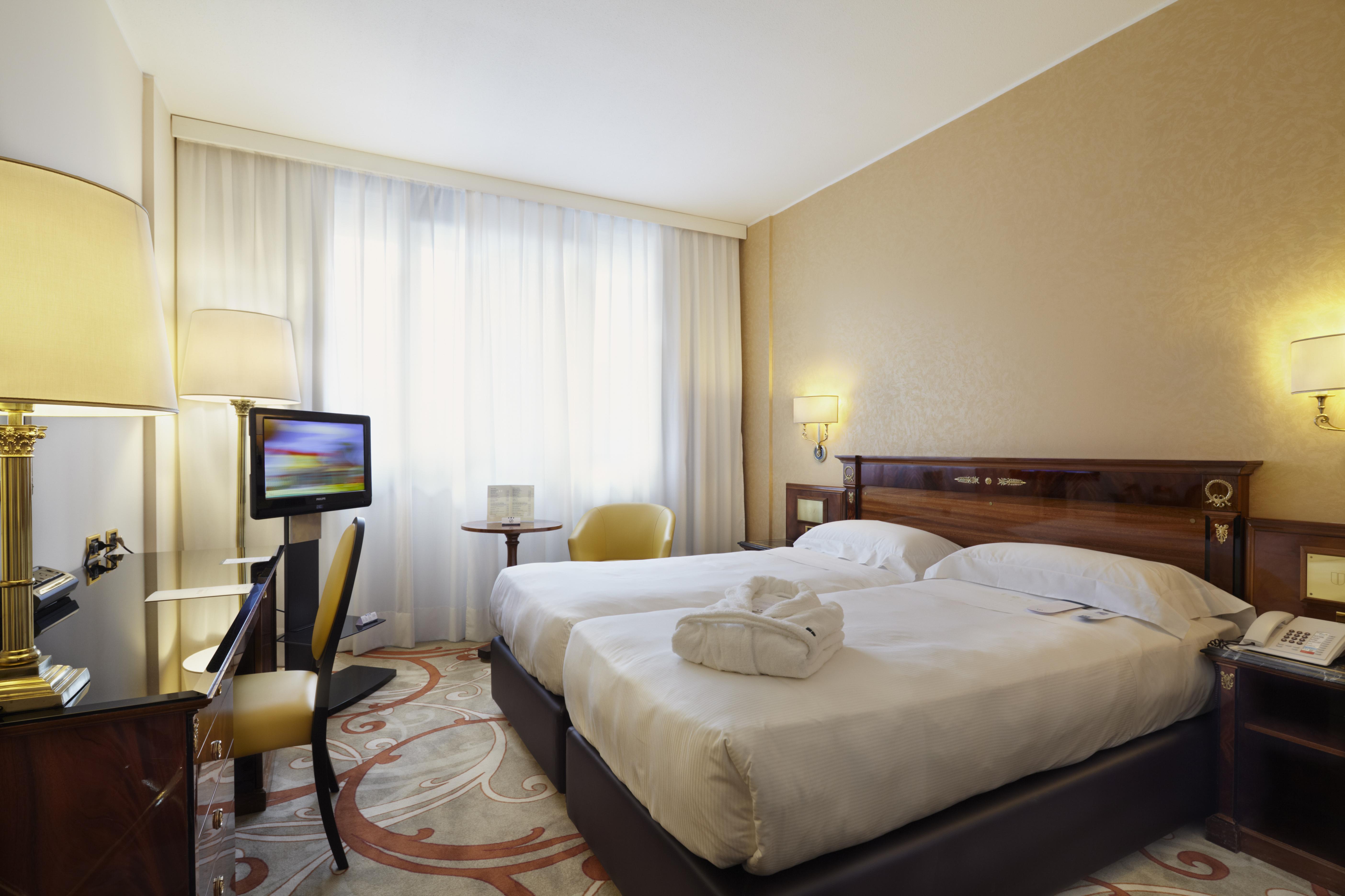 UNAHOTELS Scandinavia Milano Camera foto