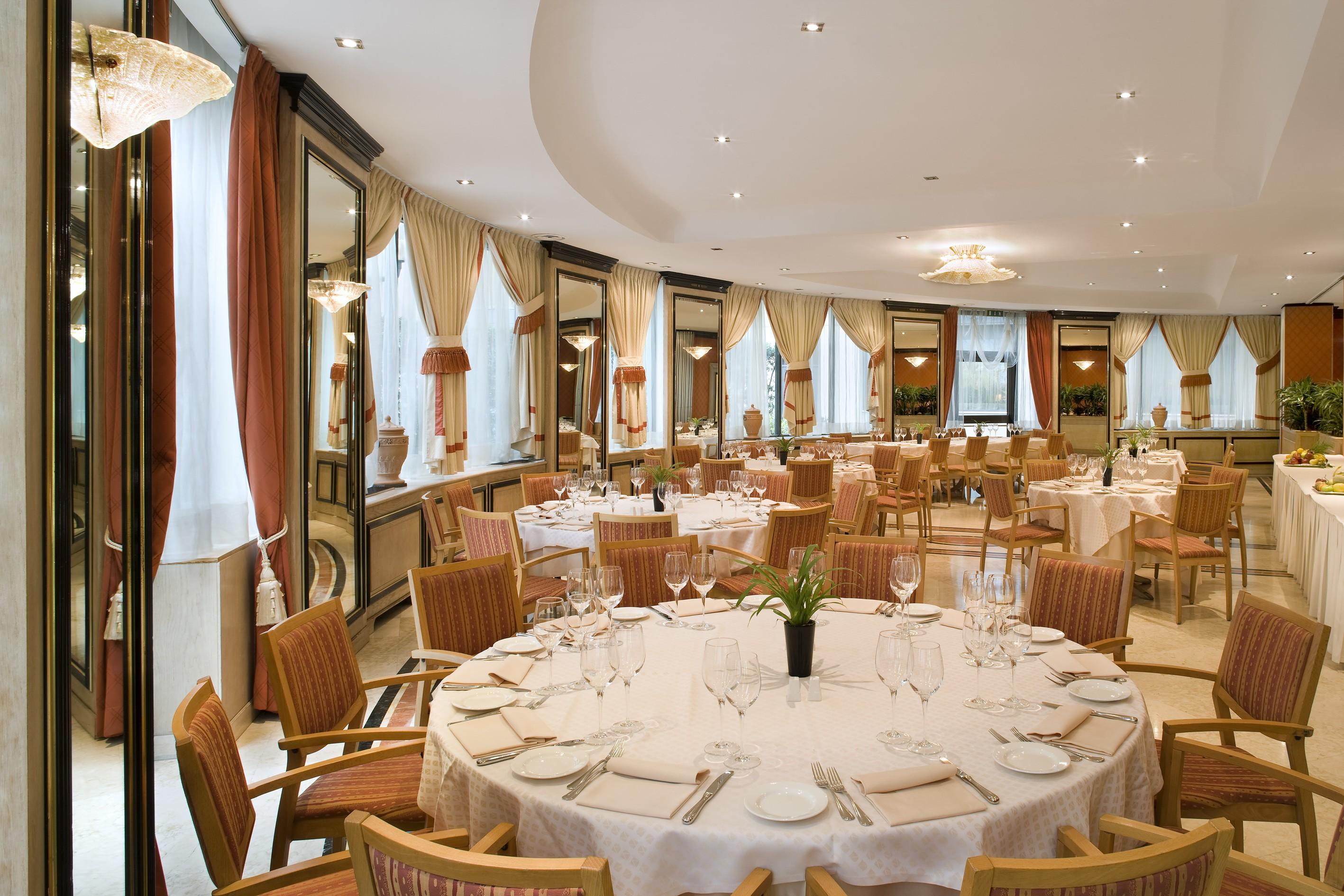 UNAHOTELS Scandinavia Milano Esterno foto