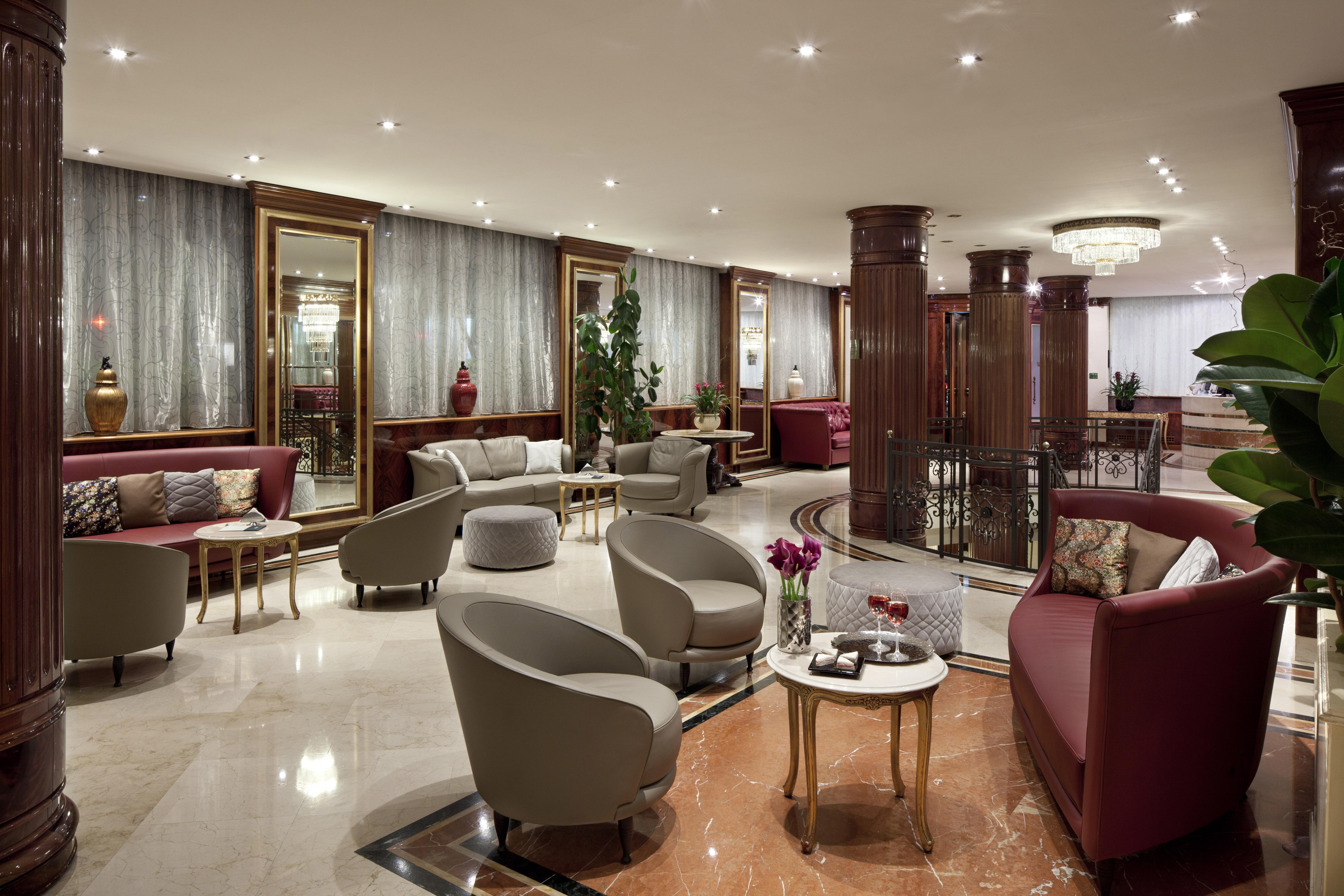 UNAHOTELS Scandinavia Milano Esterno foto