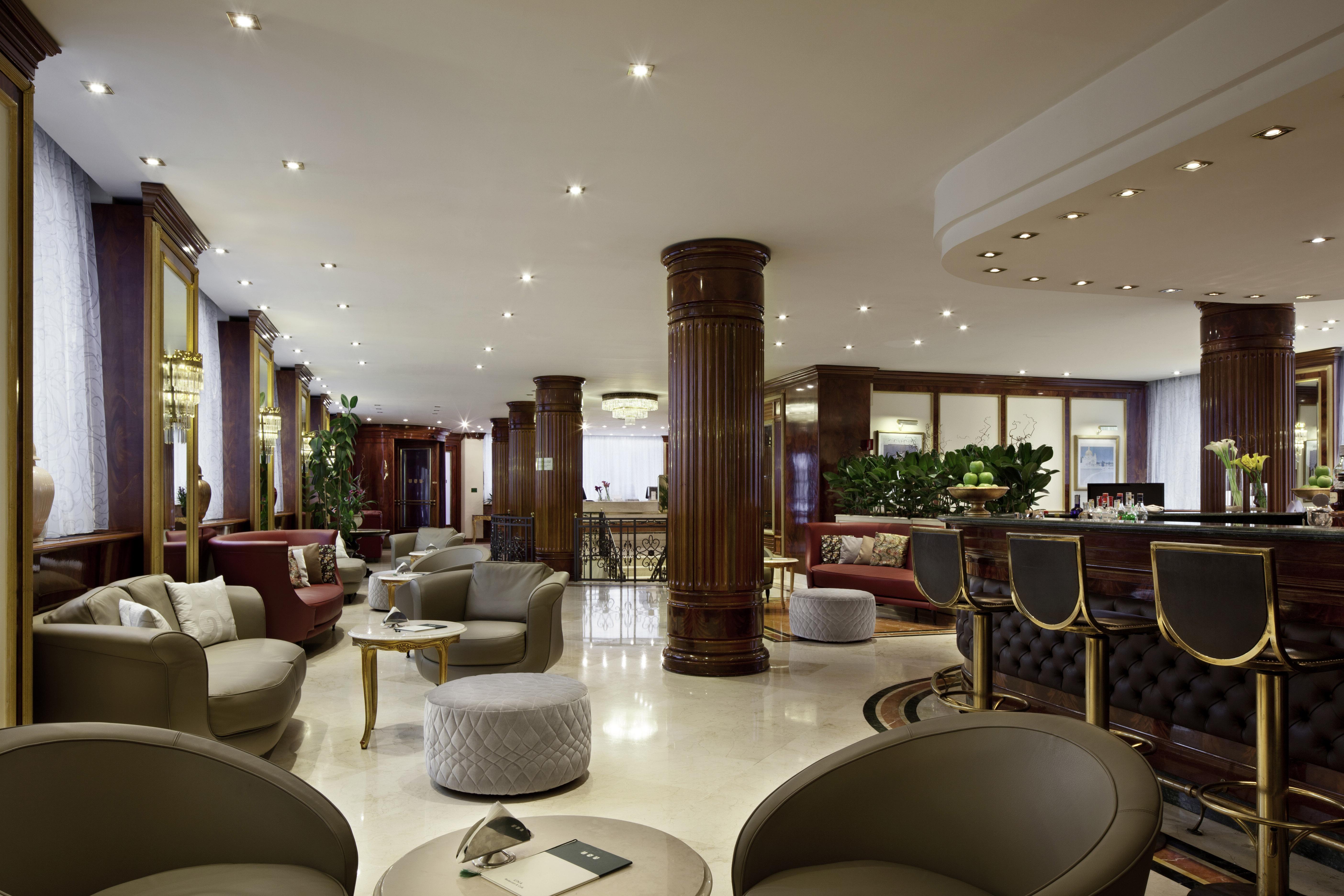 UNAHOTELS Scandinavia Milano Esterno foto