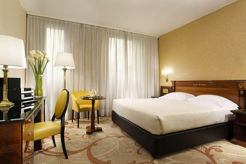 UNAHOTELS Scandinavia Milano Camera foto