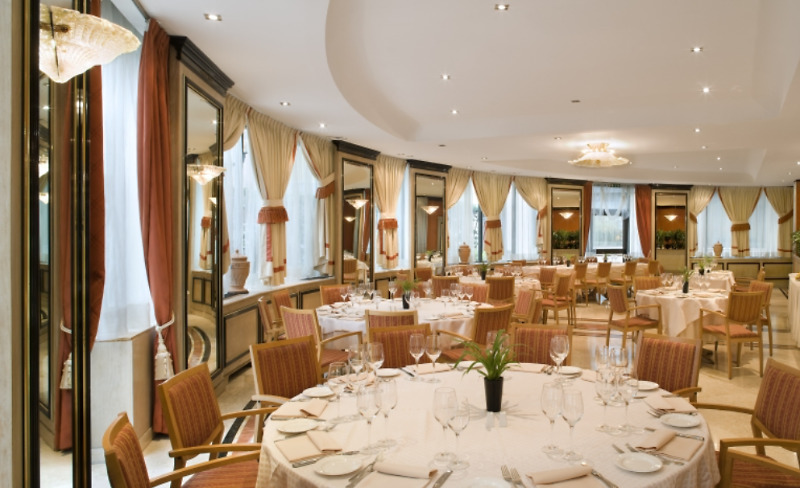 UNAHOTELS Scandinavia Milano Esterno foto