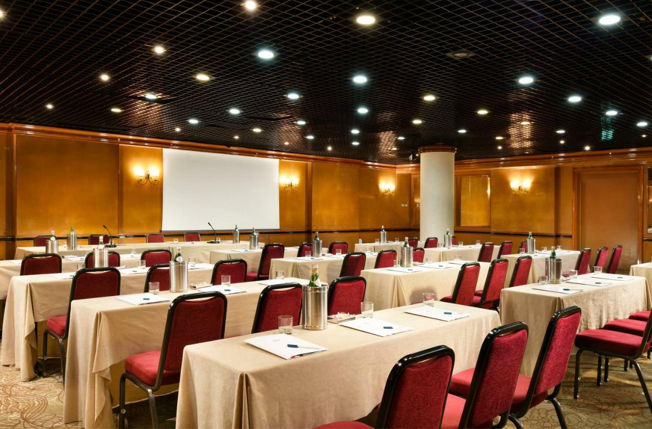UNAHOTELS Scandinavia Milano Esterno foto